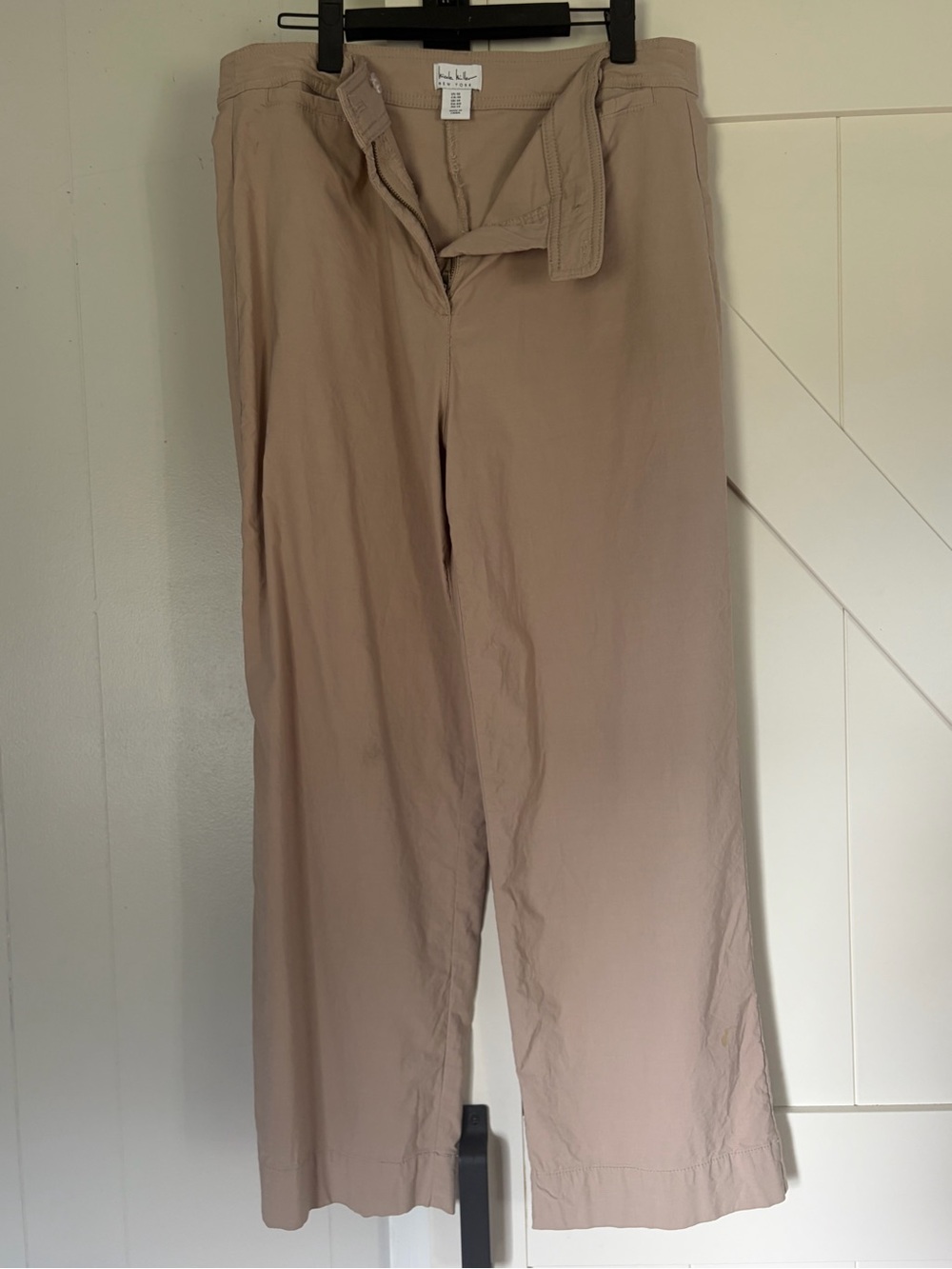 Nicole Miller Cropped Wide-Leg Pants in Light Taupe